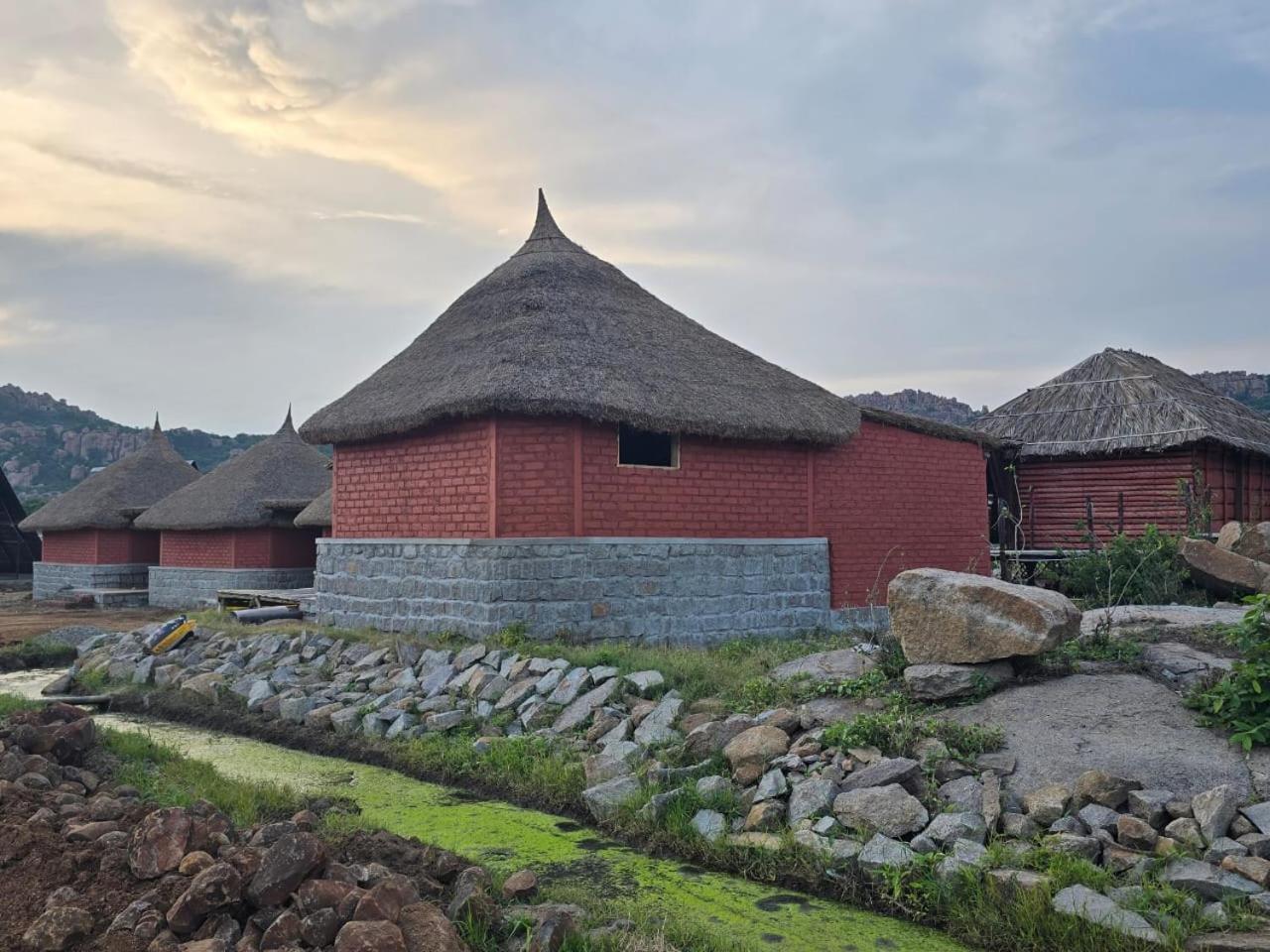 Golden Chariot Resort 함피 외부 사진